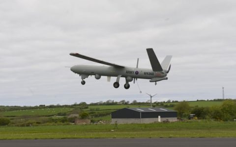 英國“守望者”軍用無人機墜機
