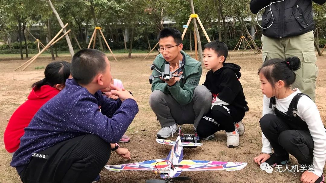 2022年深圳無(wú)人機(jī)冬令營(yíng)(人工智能與無(wú)人機(jī)編程)插圖5 圖片